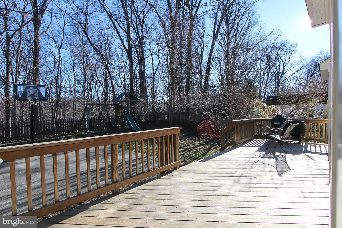 10109 Big Rock Road Silver Spring, MD 20901 - Photo 26 of 28 Deck