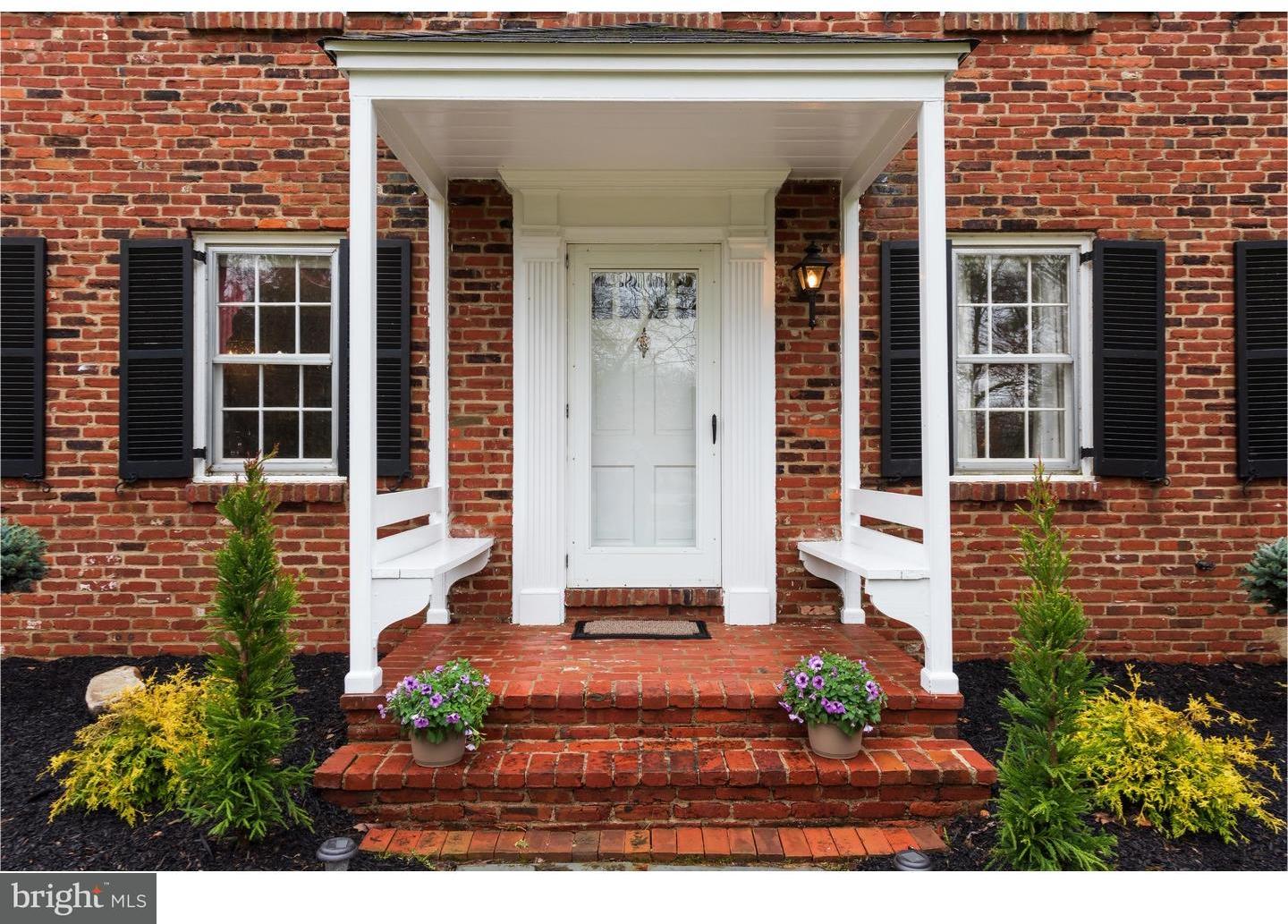 992 Weadley Road Radnor, PA 19087 - Photo 4 of 25 Porch