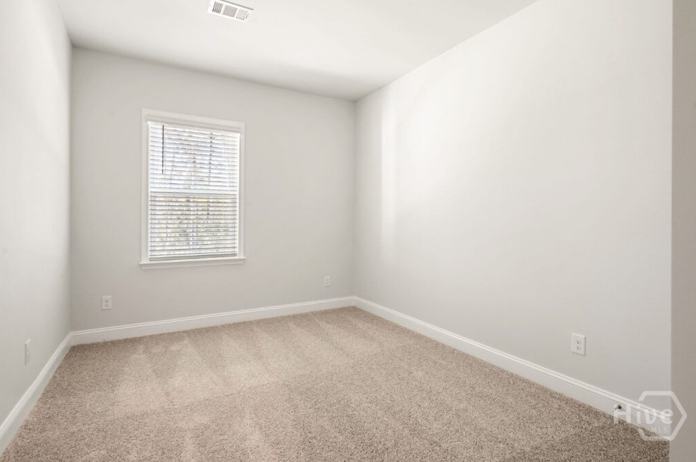 423 MONTEREY Loop Richmond Hill, GA 31324 - Photo 12 of 25