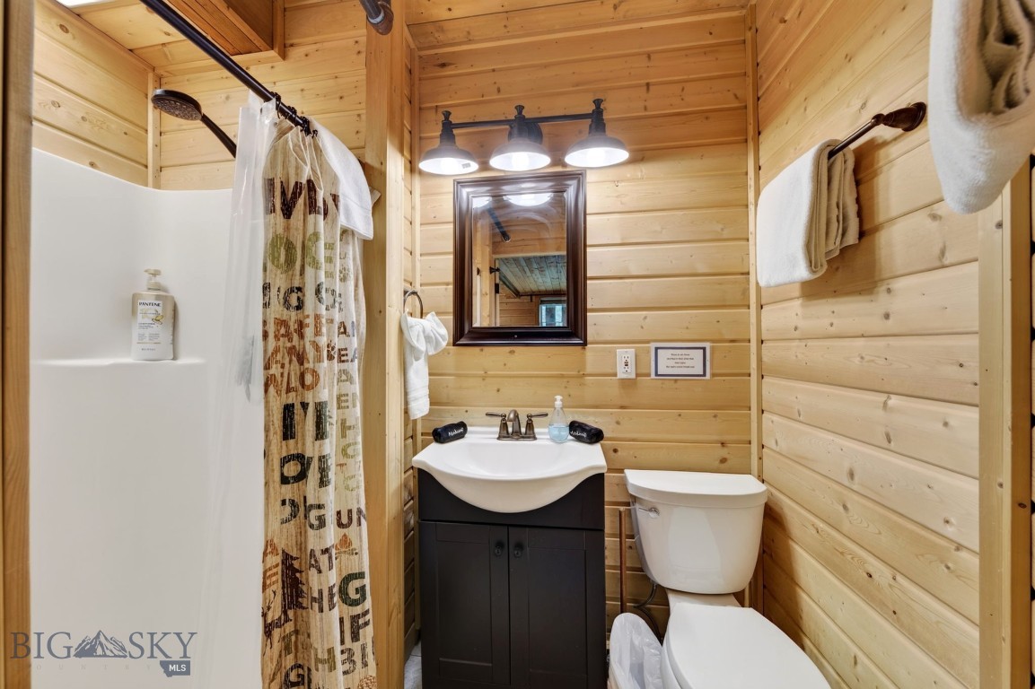 244 Mule Deer Road West Yellowstone, MT 59758 - Photo 32 of 49 Gallery Image 32