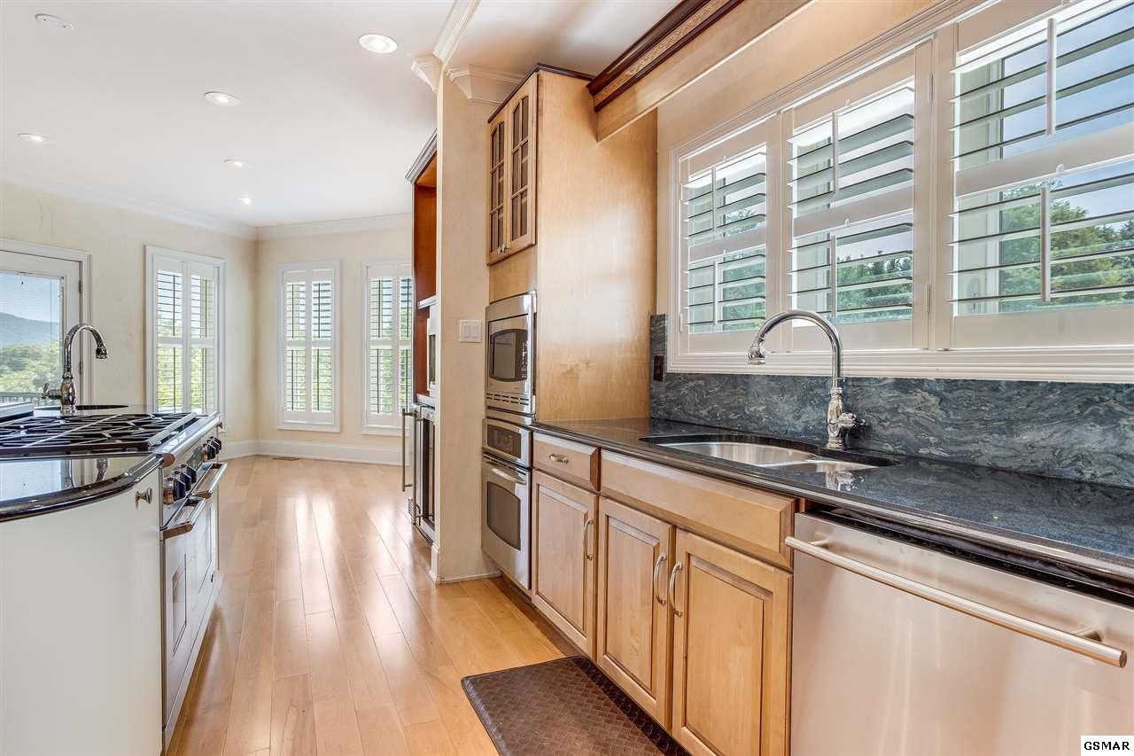 2016 James Road Sevierville, TN 37876 - Photo 11 of 32 Gallery Image 11