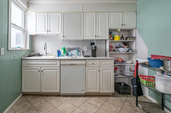 $685,000 | 10 Malvern Street, Manchester, NH 03104