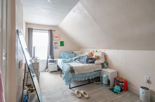 $685,000 | 10 Malvern Street, Manchester, NH 03104