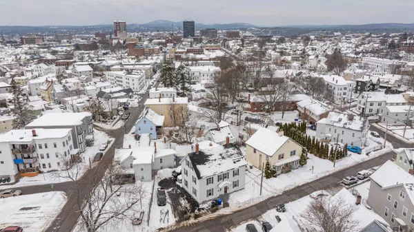 $685,000 | 10 Malvern Street, Manchester, NH 03104