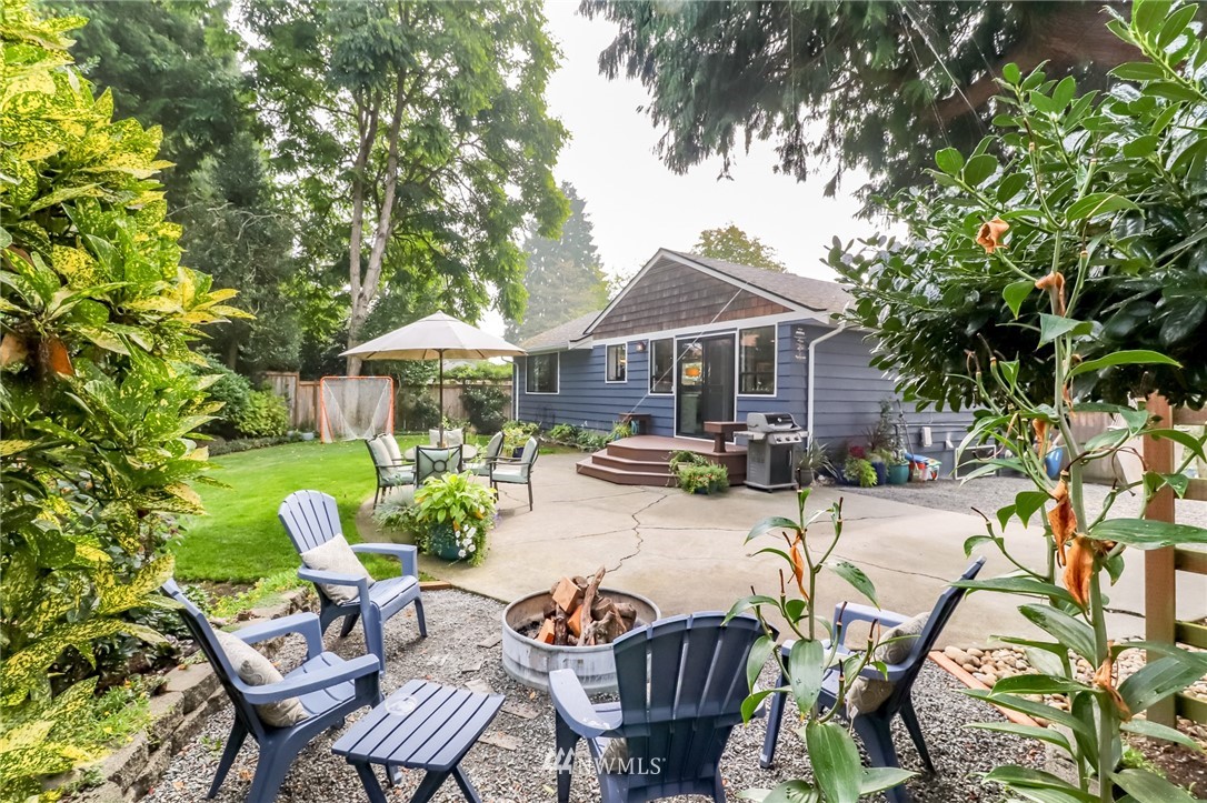 10508 Northeast 193rd Street Bothell, WA 98011 - Photo 2 of 35 Gallery Image 2