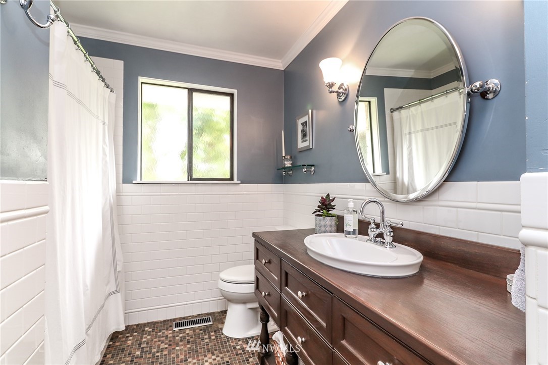 10508 Northeast 193rd Street Bothell, WA 98011 - Photo 20 of 35 Gallery Image 20