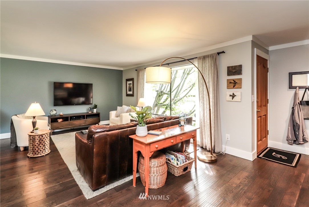 10508 Northeast 193rd Street Bothell, WA 98011 - Photo 7 of 35 Gallery Image 7