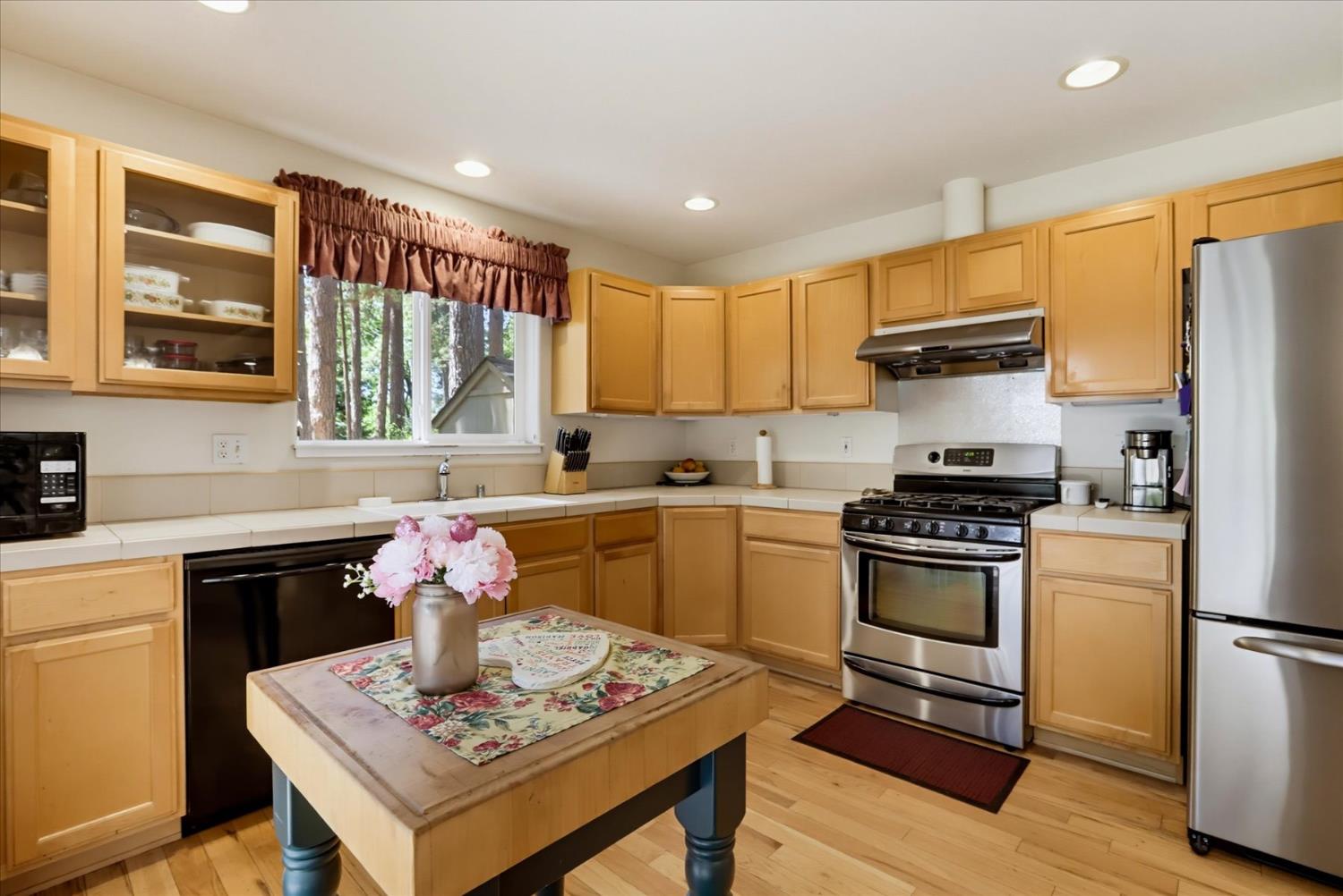 11575 Shockley Road Grass Valley, CA 95945 - Photo 16 of 92