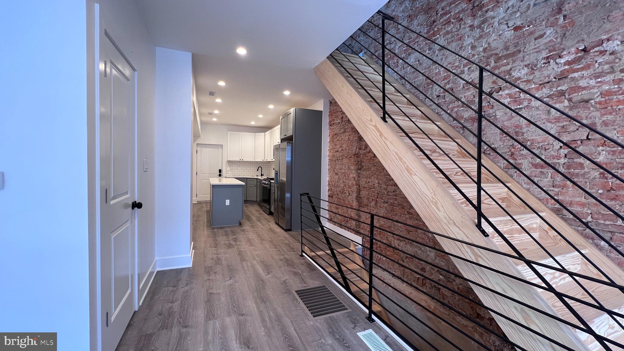 1424 South 22nd Street Philadelphia, PA 19146 - Photo 4 of 14