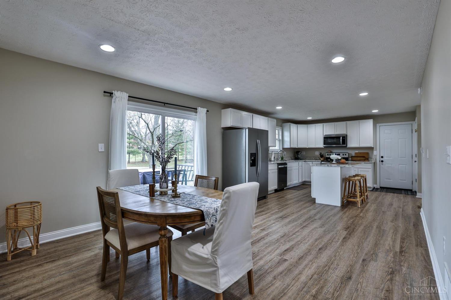 8283 Cox Road West Chester, OH 45069 - Photo 8 of 31 Gallery Image 8