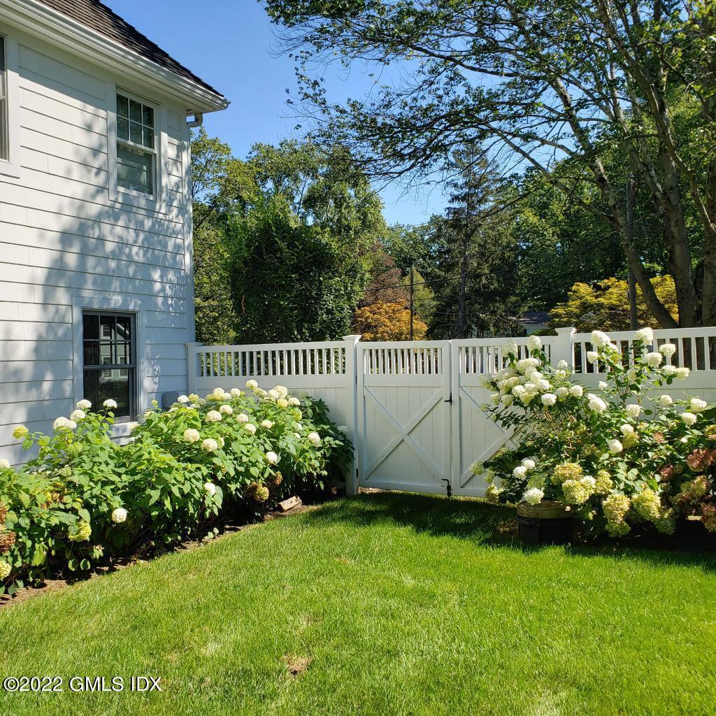 85 Mallard Drive Greenwich, CT 06830 - Photo 5 of 40 a garden view