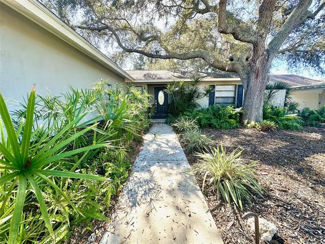 $3,000 | 14622 Pinecrest Drive, Largo, FL 33774