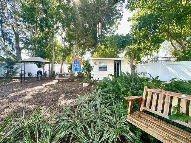 $3,000 | 14622 Pinecrest Drive, Largo, FL 33774