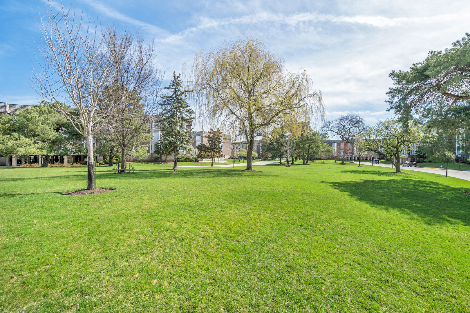 500 Thames Parkway, Unit 1B Park Ridge, IL 60068 - Photo 2 of 17 Gallery Image 2