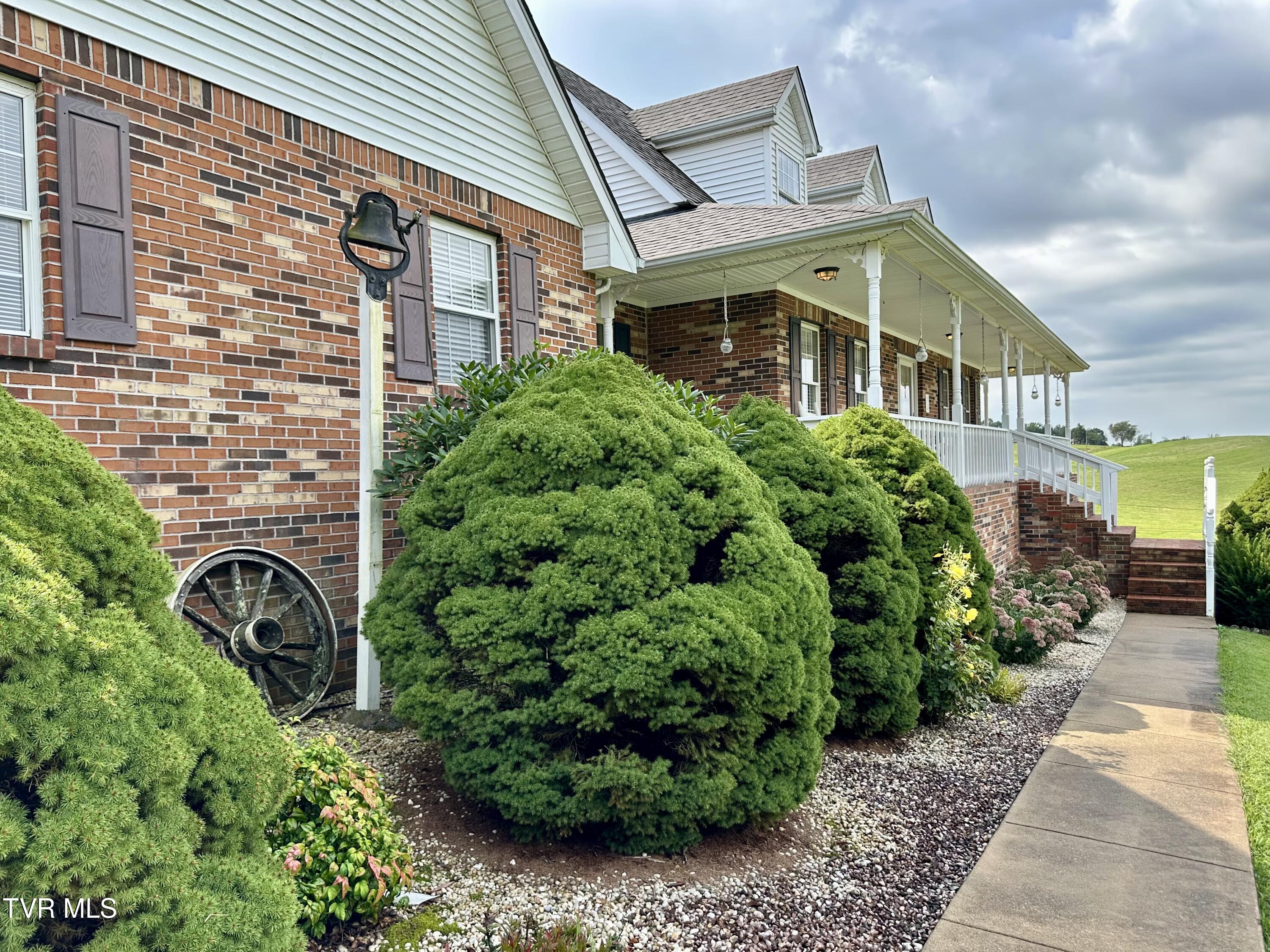 23089 Green Spring Road Abingdon, VA 24211 - Photo 11 of 61 IMG_9861