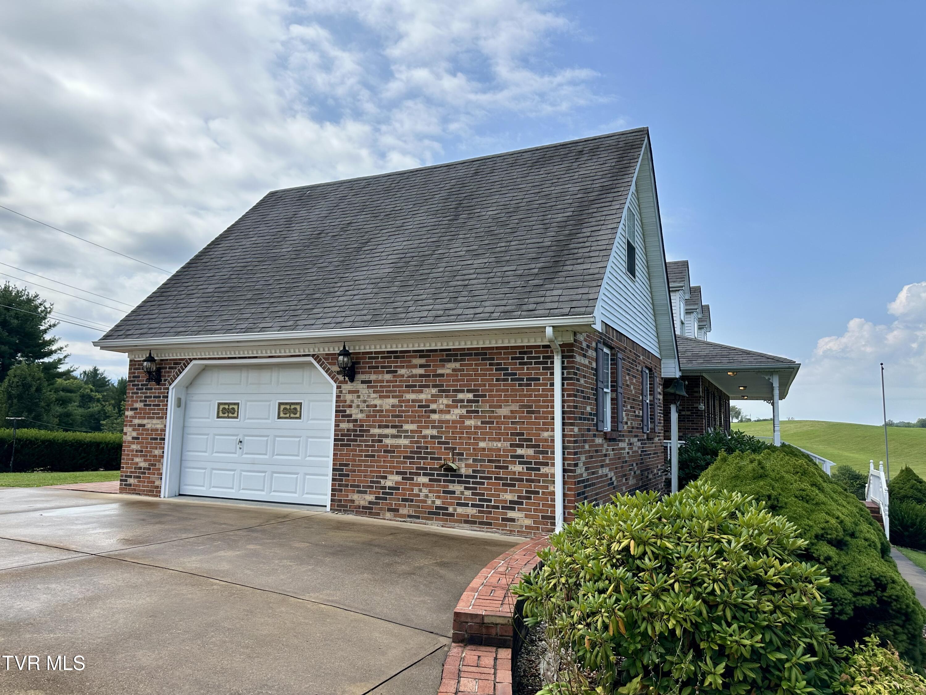 23089 Green Spring Road Abingdon, VA 24211 - Photo 20 of 61 IMG_9824