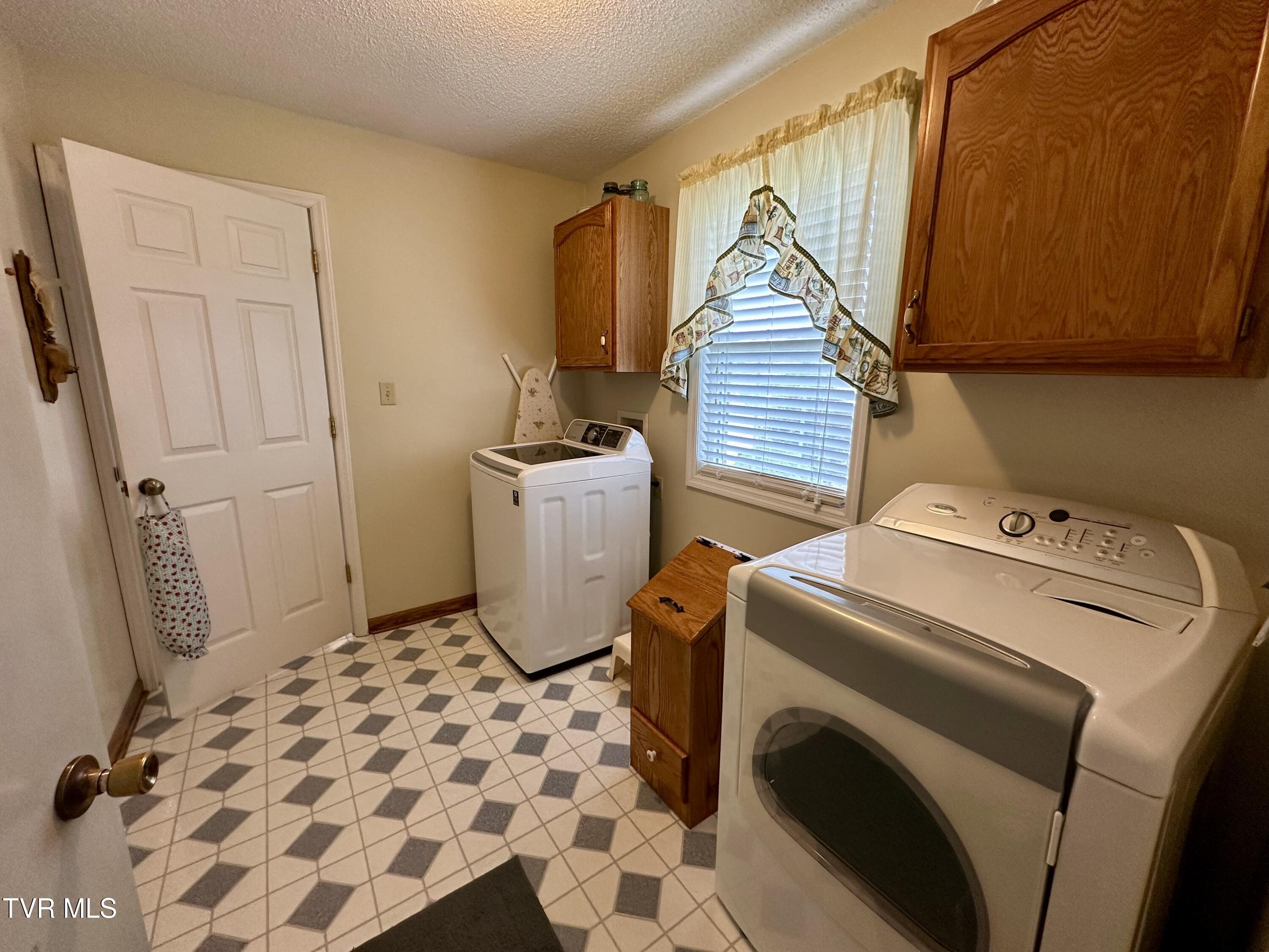 23089 Green Spring Road Abingdon, VA 24211 - Photo 45 of 61 IMG_9819