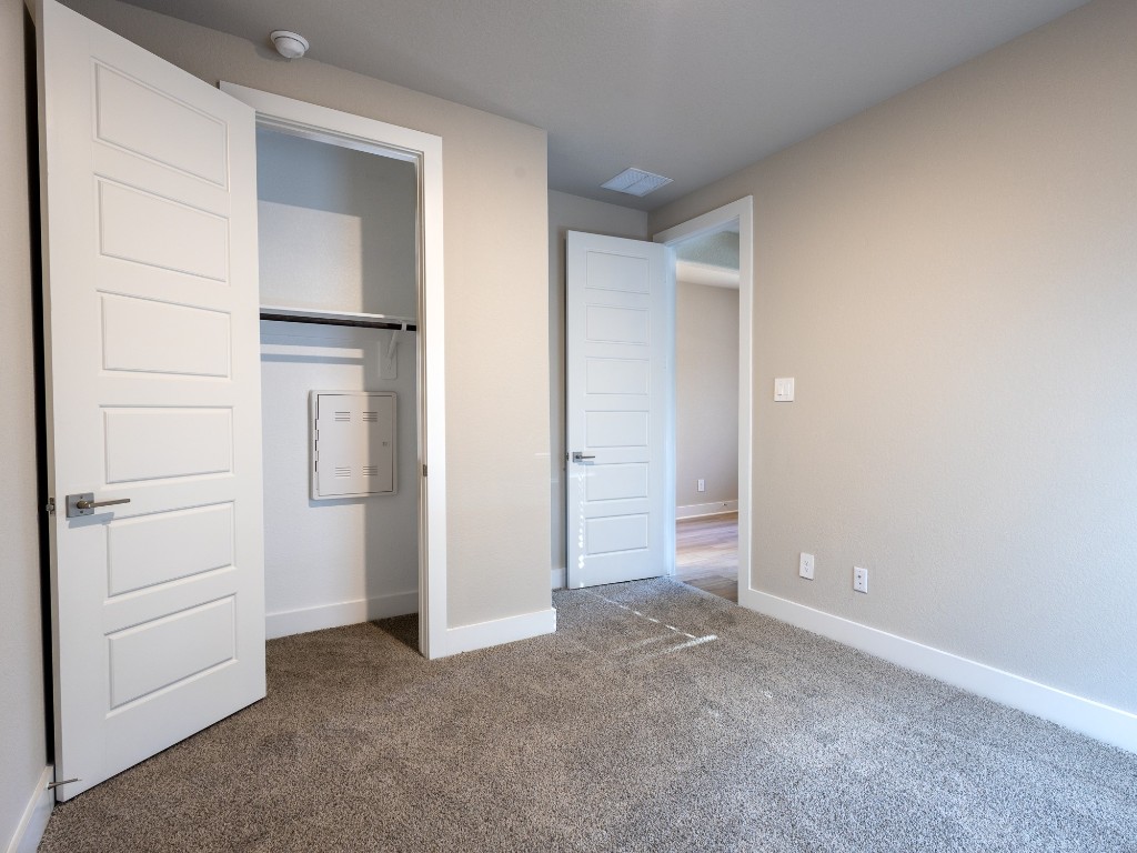 2010 Bluff Oak Street Conroe, TX 77304 - Photo 12 of 35