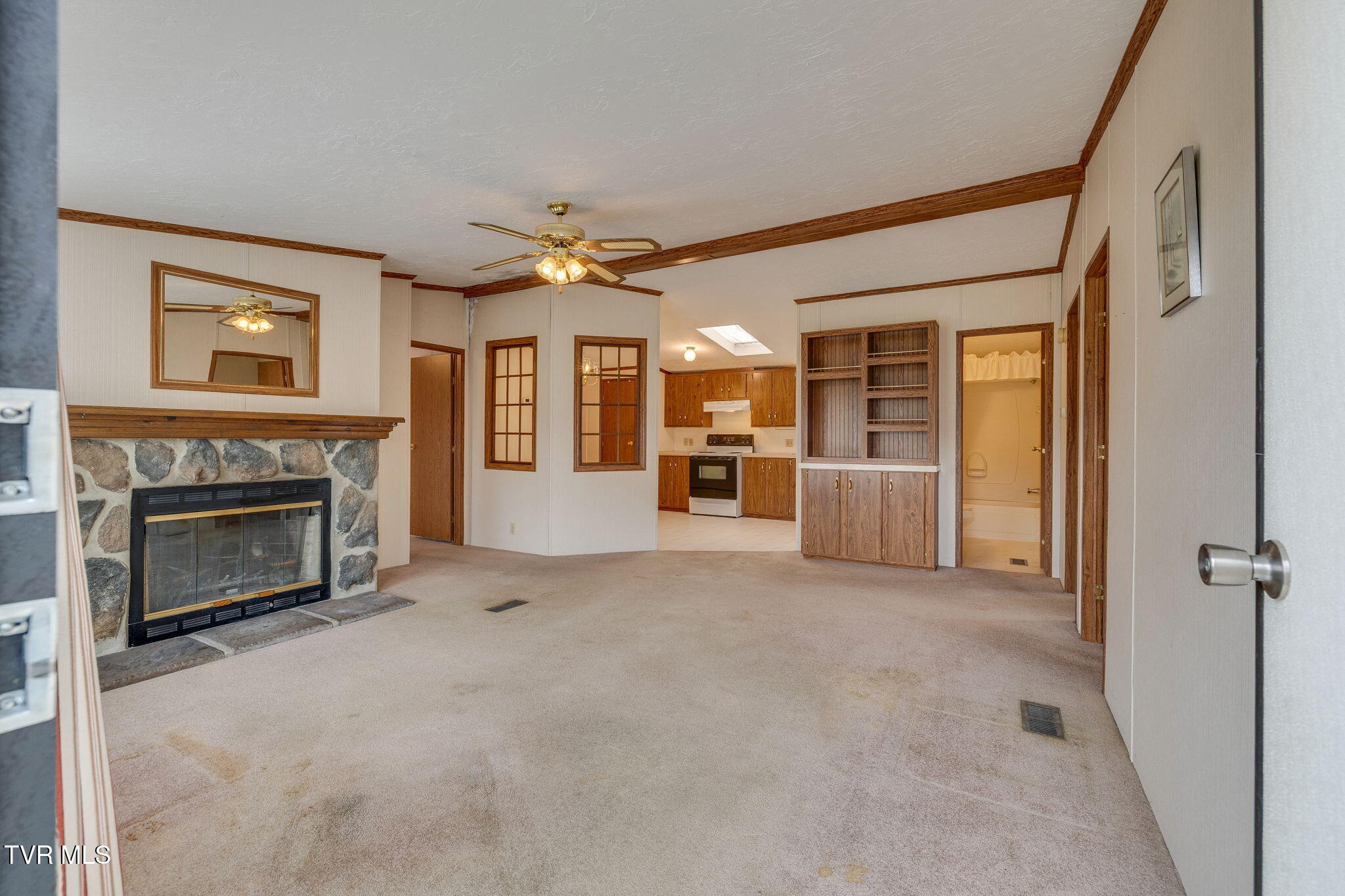 518 Kitzmiller Road Kingsport, TN 37663 - Photo 7 of 51 006