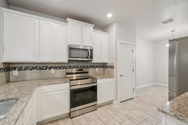 $260,000 | 139 Reichert Street, San Antonio, TX 78203