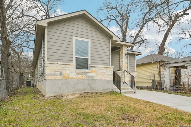 $260,000 | 139 Reichert Street, San Antonio, TX 78203