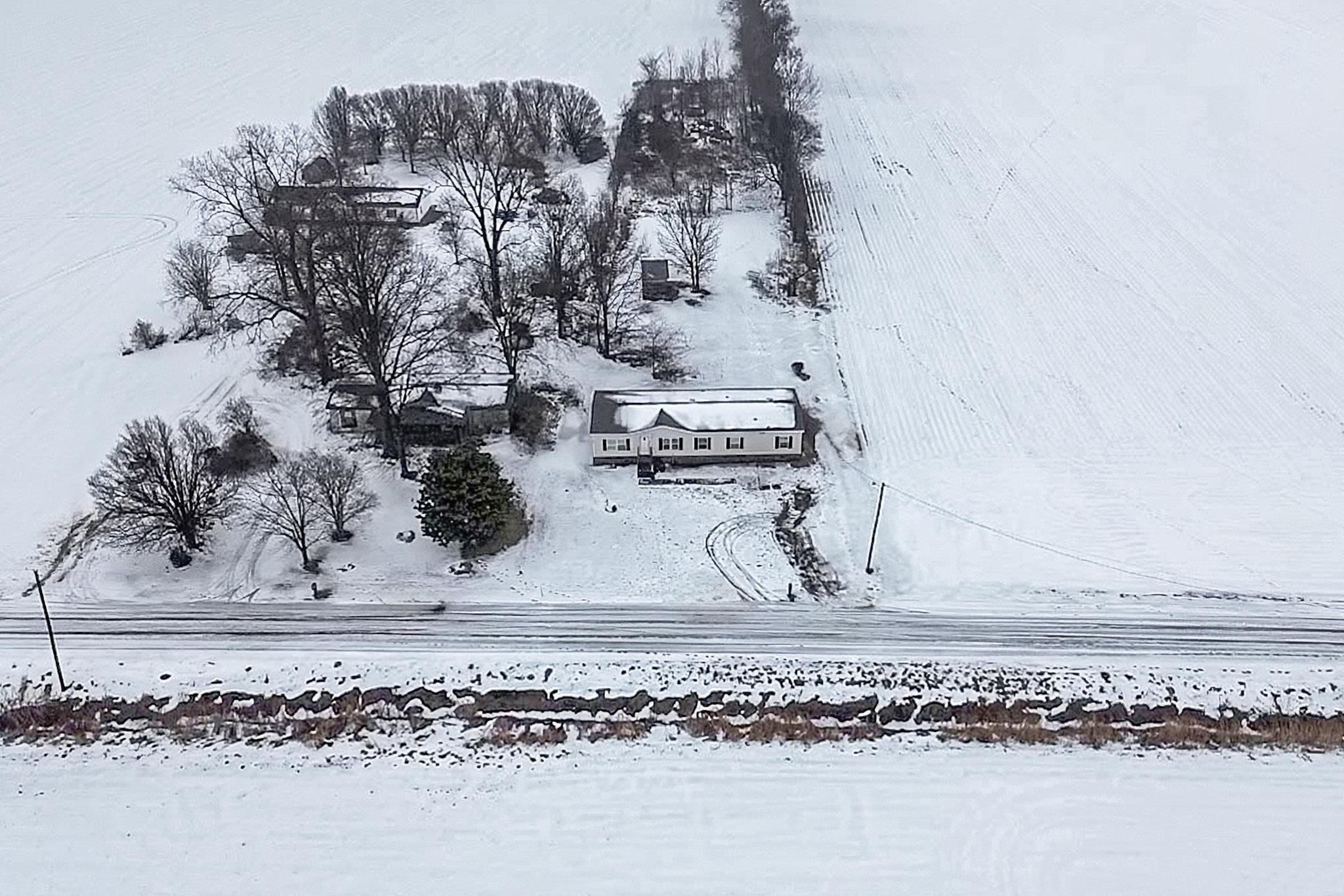 664 Rialto Road Covington, TN 38019 - Photo 21 of 22 View of snowy aerial view