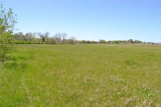 $320,000 | 5568 Bleiblerville Road, Bleiblerville, TX 78931