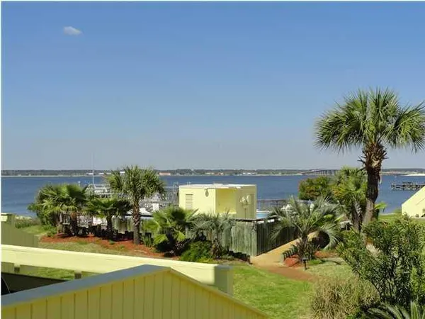 $500,000 | 8520 Gulf Boulevard, Unit 35, Navarre, FL 32566