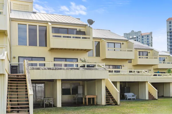 $500,000 | 8520 Gulf Boulevard, Unit 35, Navarre, FL 32566