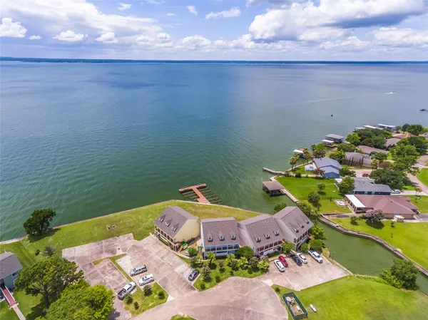 $1,195 | 445 Carolcrest Lane, Unit 421, Livingston, TX 77351