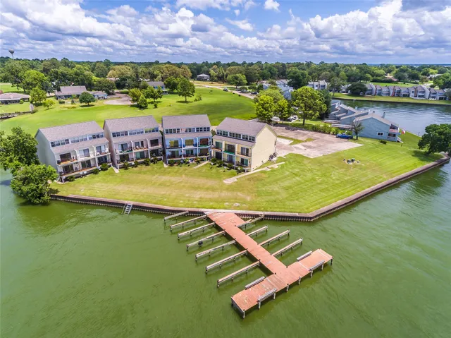 $1,195 | 445 Carolcrest Lane, Unit 421, Livingston, TX 77351