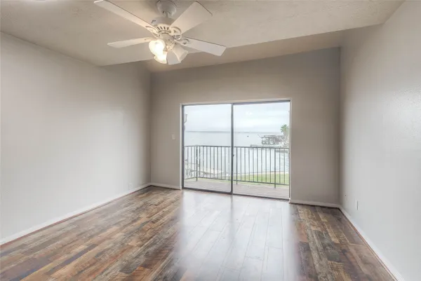 $1,195 | 445 Carolcrest Lane, Unit 421, Livingston, TX 77351