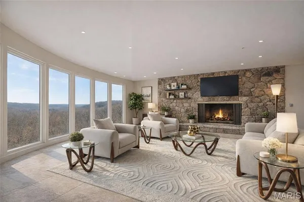 $1,690,000 | 800 Holland Road, Ballwin, MO 63021