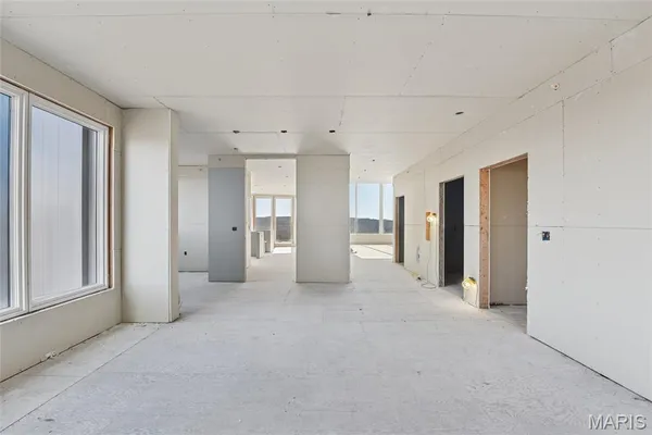 $1,690,000 | 800 Holland Road, Ballwin, MO 63021