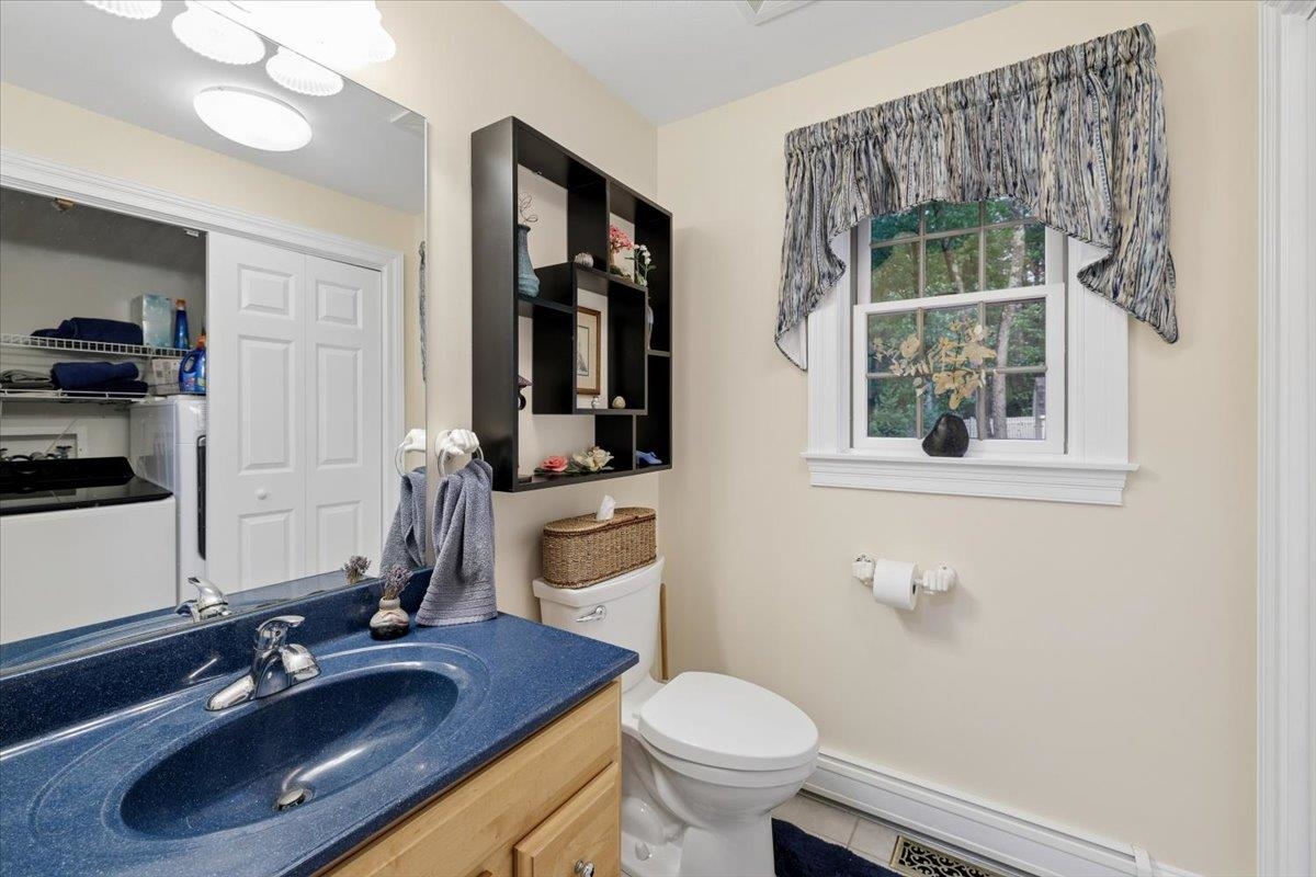 6 Acacia Street Merrimack, NH 03054 - Photo 19 of 56