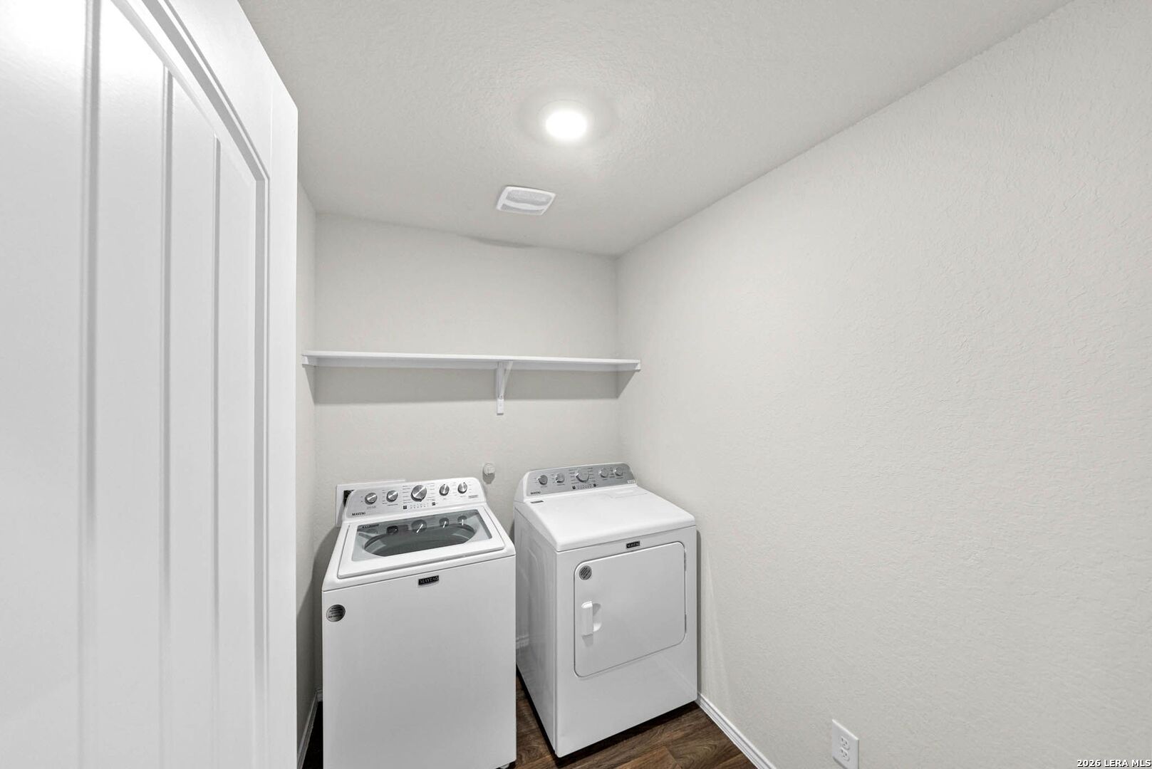 917 Chachalaca Court Seguin, TX 78155 - Photo 33 of 44 a view of utility room with washer and dryer