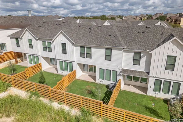 $2,209 | 13612 Giovannis Garden, San Antonio, TX 78253