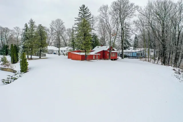 $325,000 | 10 Embrey Court, Appleton, WI 54915