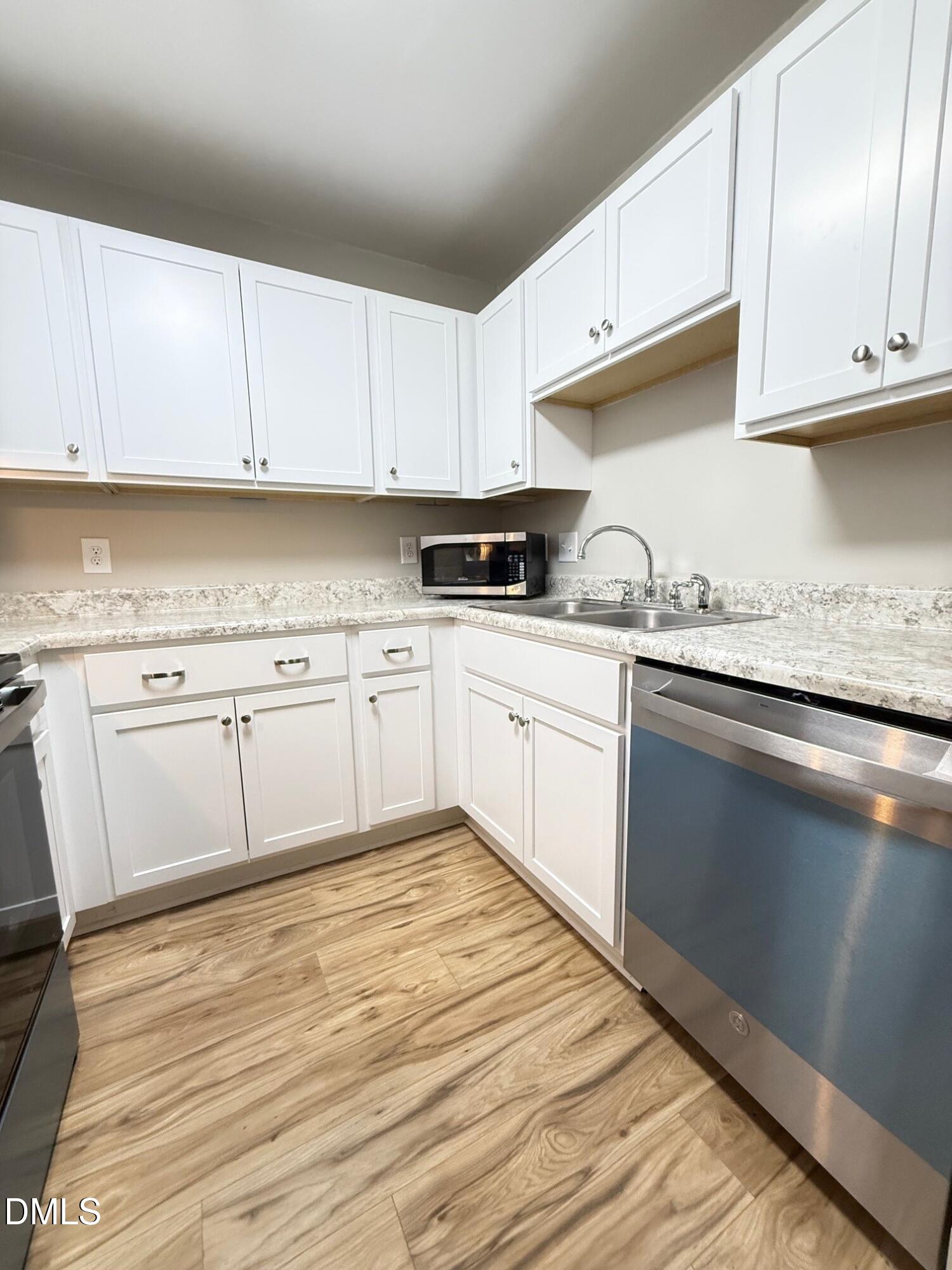 4120 Sedgewood Drive, Unit 106 Raleigh, NC 27612 - Photo 14 of 40 13