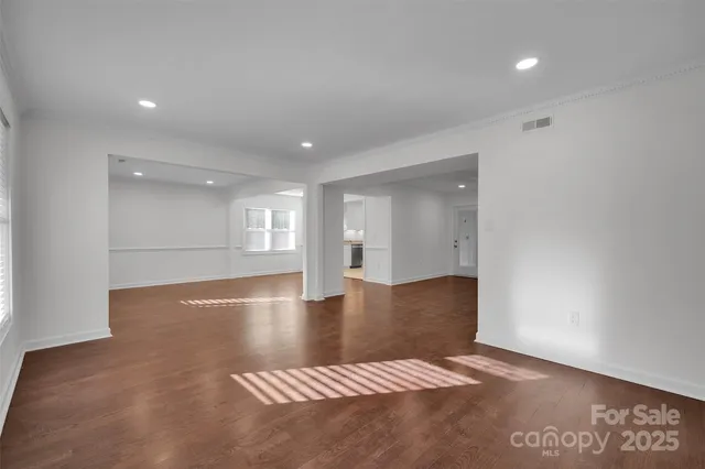 $550,000 | 8343 Norcroft Drive, Charlotte, NC 28269