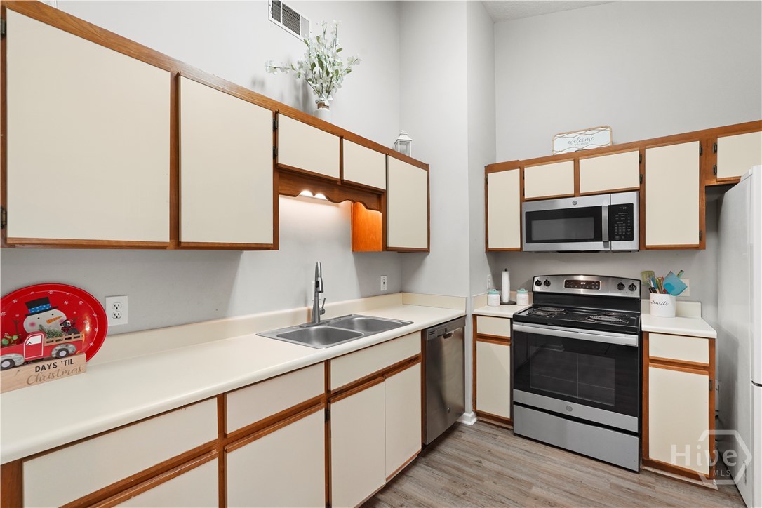 156 Ropemaker Lane Savannah, GA 31410 - Photo 8 of 32