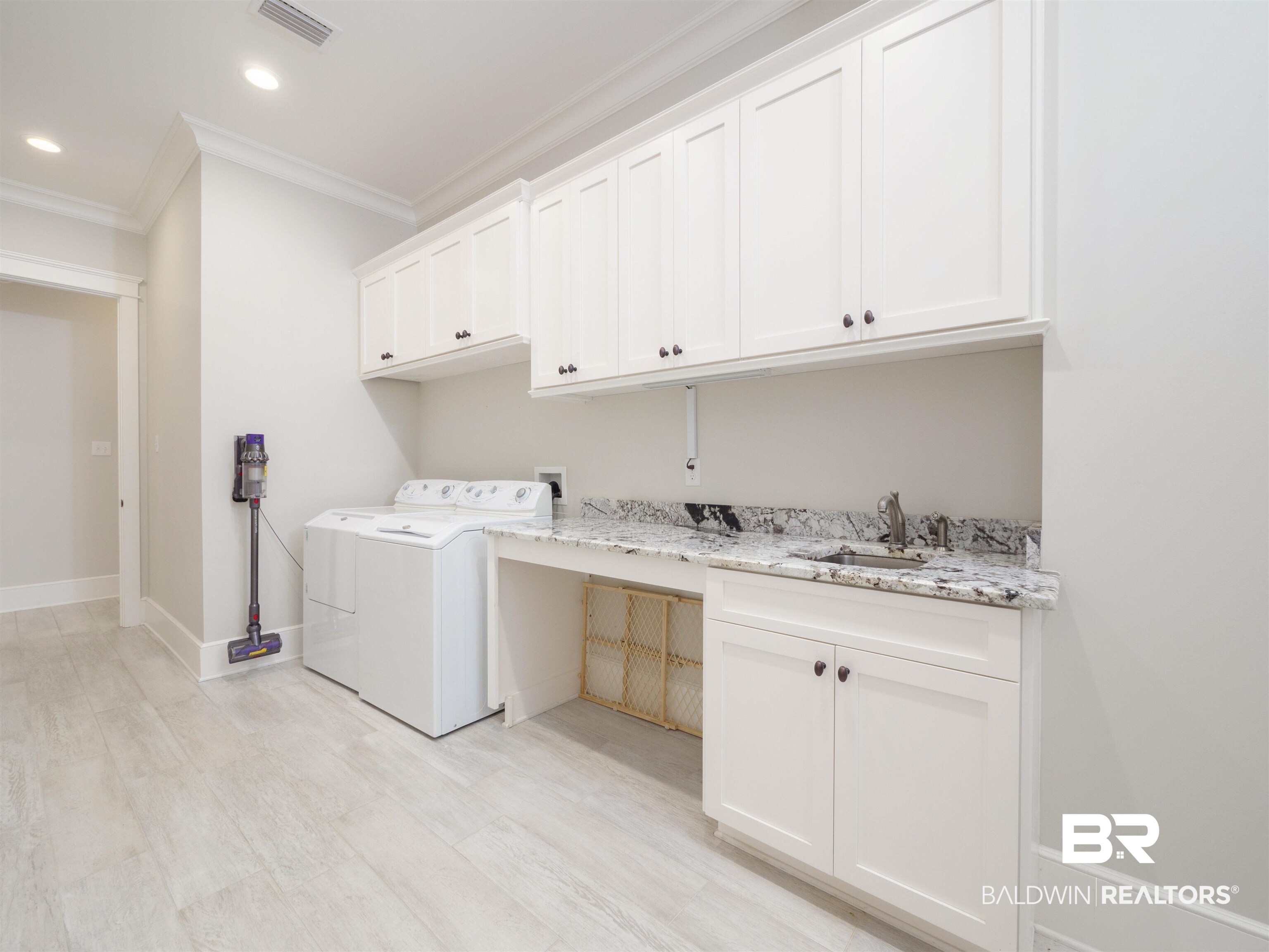 9386 Miflin Creek Road Elberta, AL 36530 - Photo 33 of 43 LAUNDRY ROOM