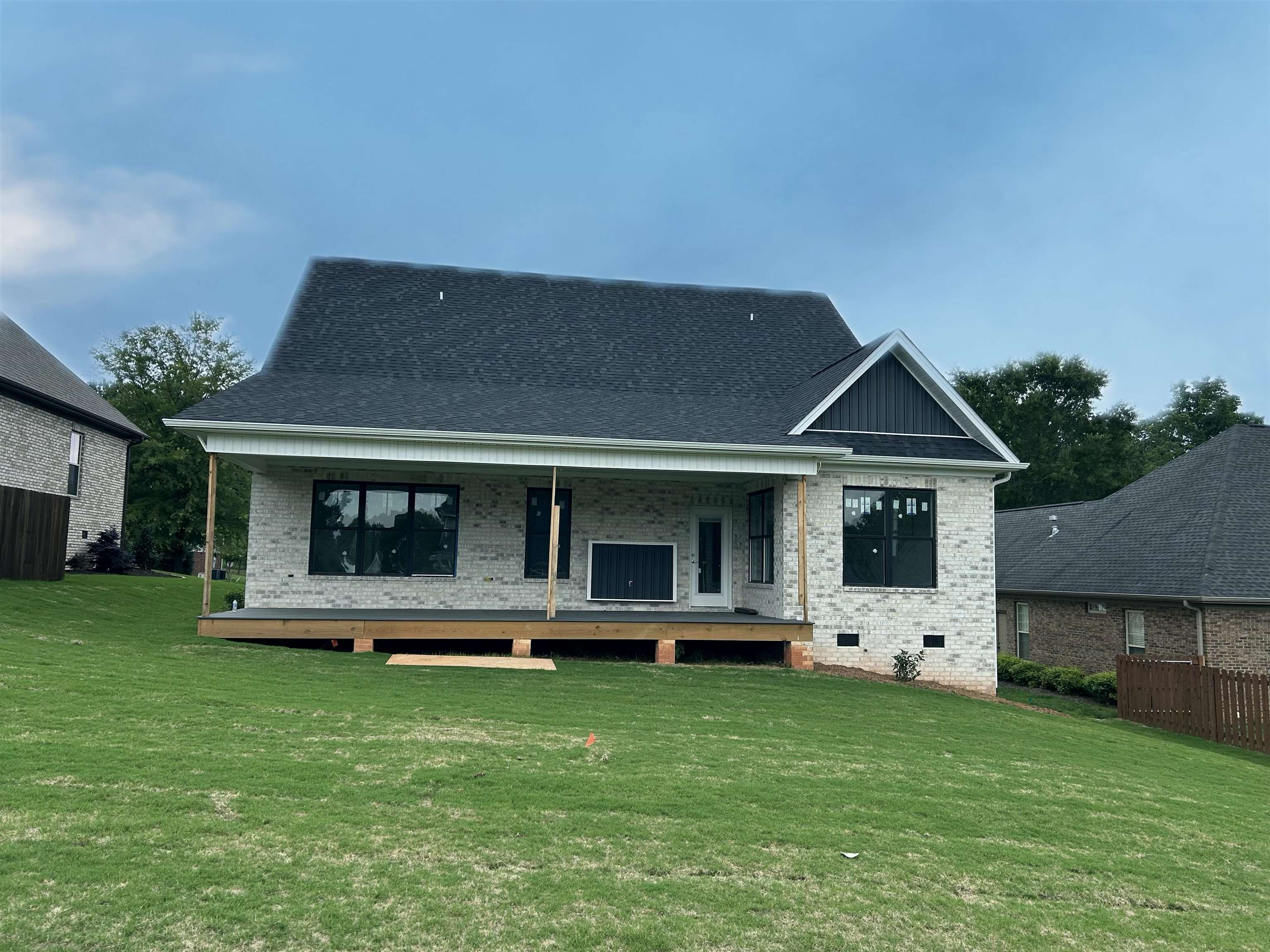 580 Chattooga Road Roebuck, SC 29376 - Photo 3 of 11