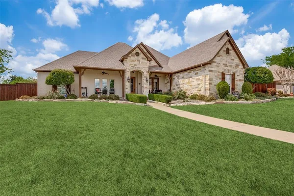 $749,900 | 4041 Blackchamp Road, Midlothian, TX 76065