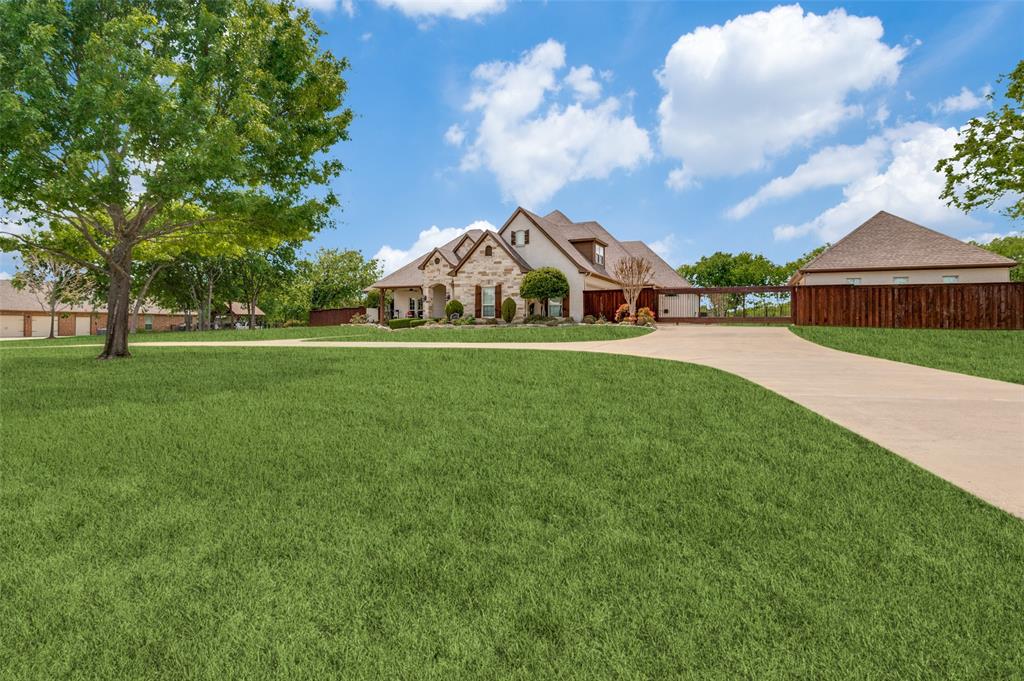 4041 Blackchamp Road Midlothian, TX 76065 - Photo 31 of 34 Welcome home! Many features and upgrades in this wonderful Ellis county home! Make it yours!