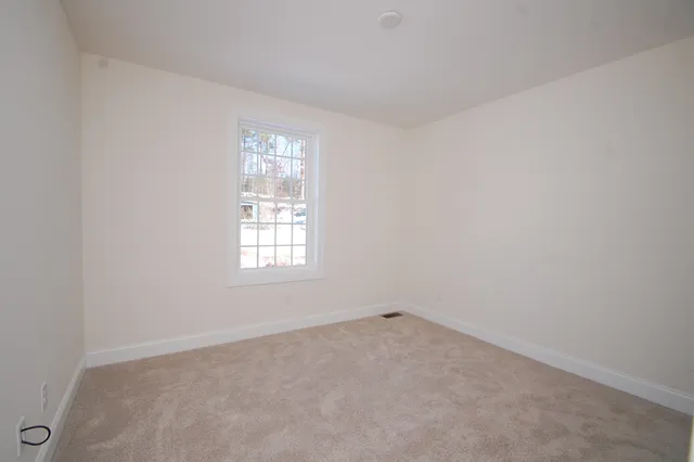 $565,000 | 2 A Dearborn Circle, Goffstown, NH 03045