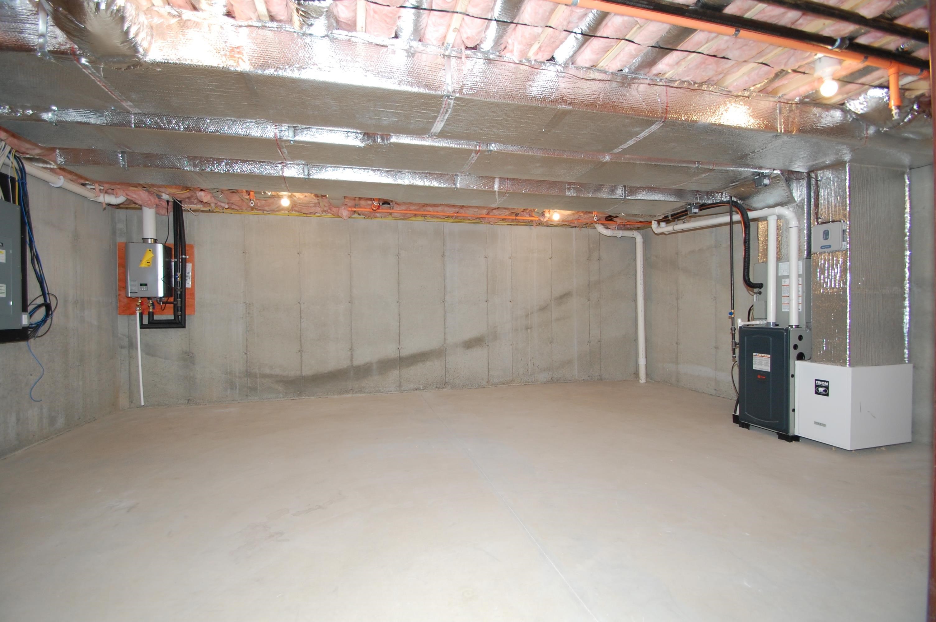 2 A Dearborn Circle Goffstown, NH 03045 - Photo 19 of 20