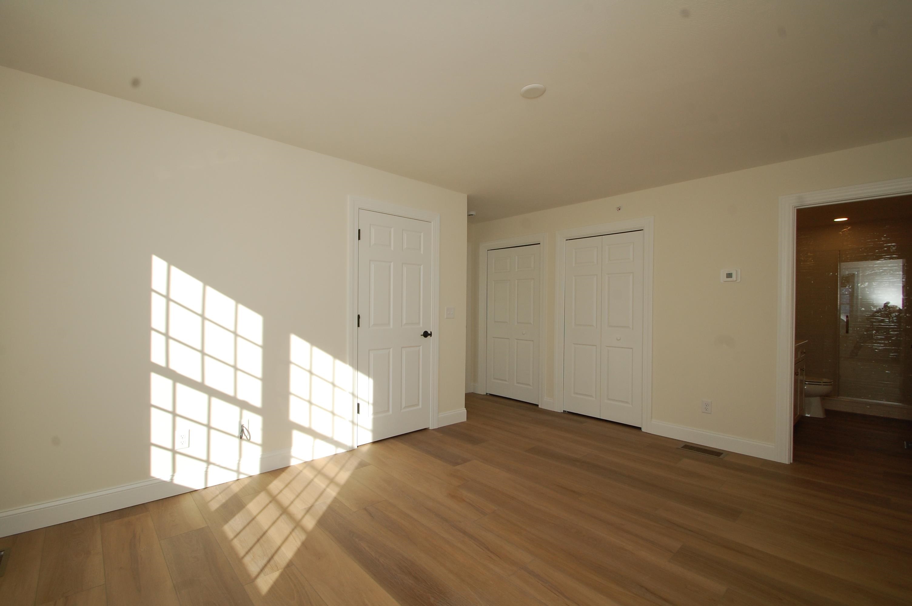 2 A Dearborn Circle Goffstown, NH 03045 - Photo 9 of 20