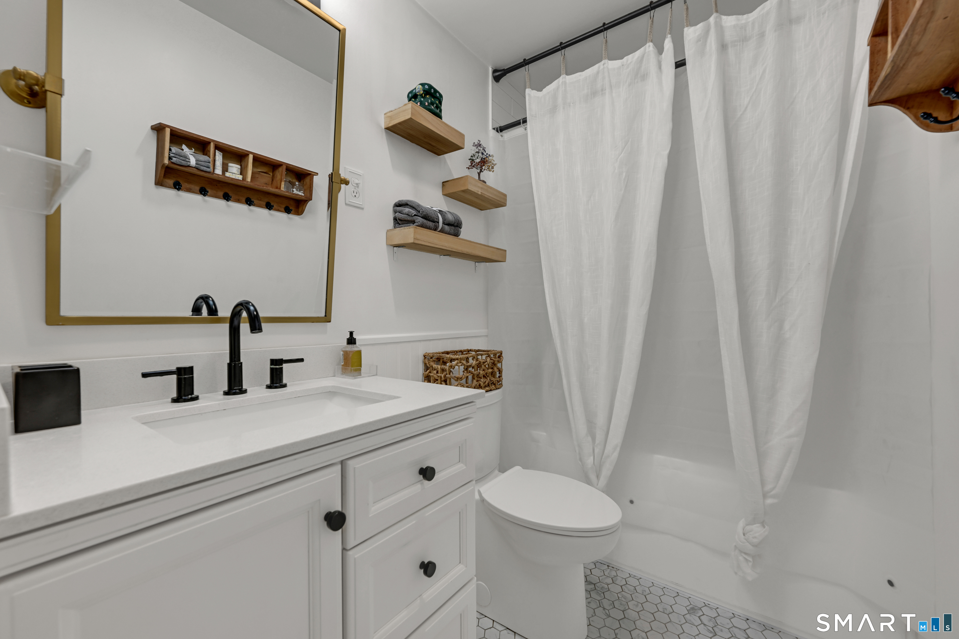 198 Beacon Manor Road Naugatuck, CT 06770 - Photo 16 of 22