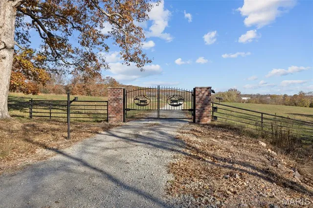 $3,600,000 | 2168 Pendleton Road, Farmington, MO 63640